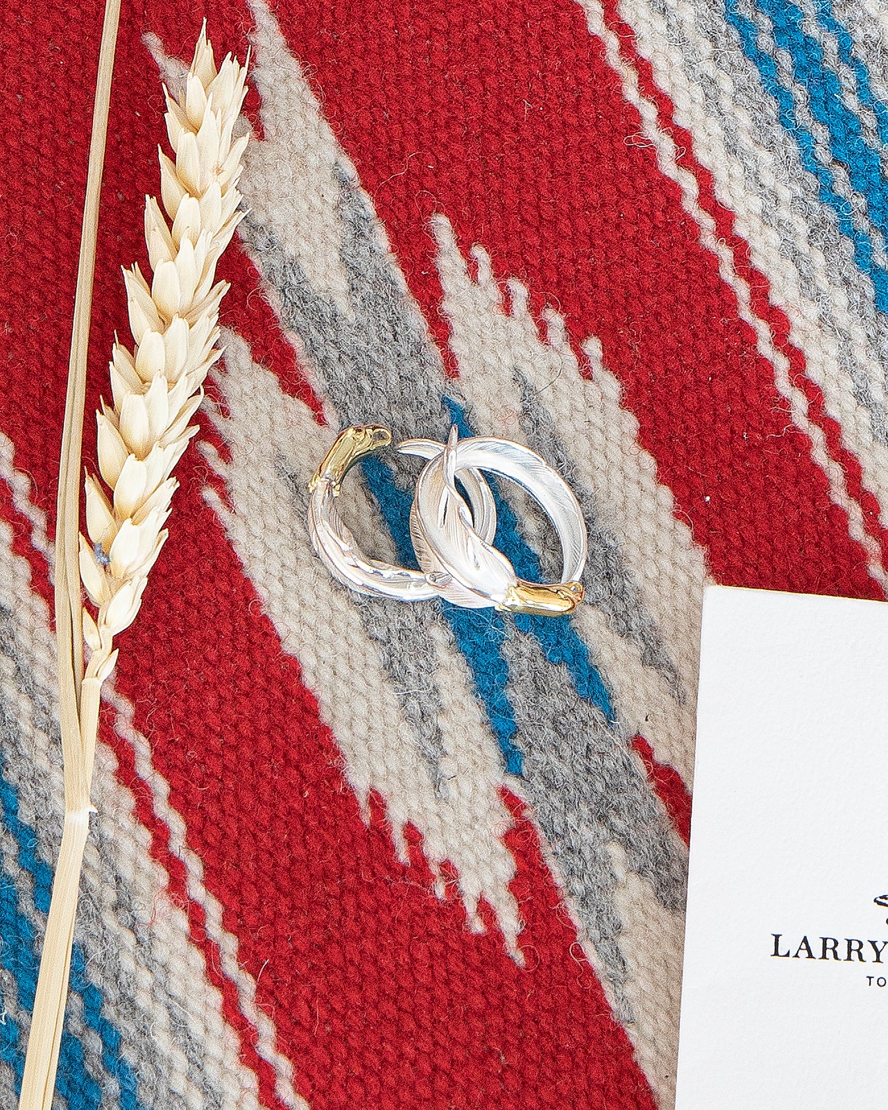 Larry Smith 18K Eagle Head Kazekiri Feather Pinkie Ring - Image 3