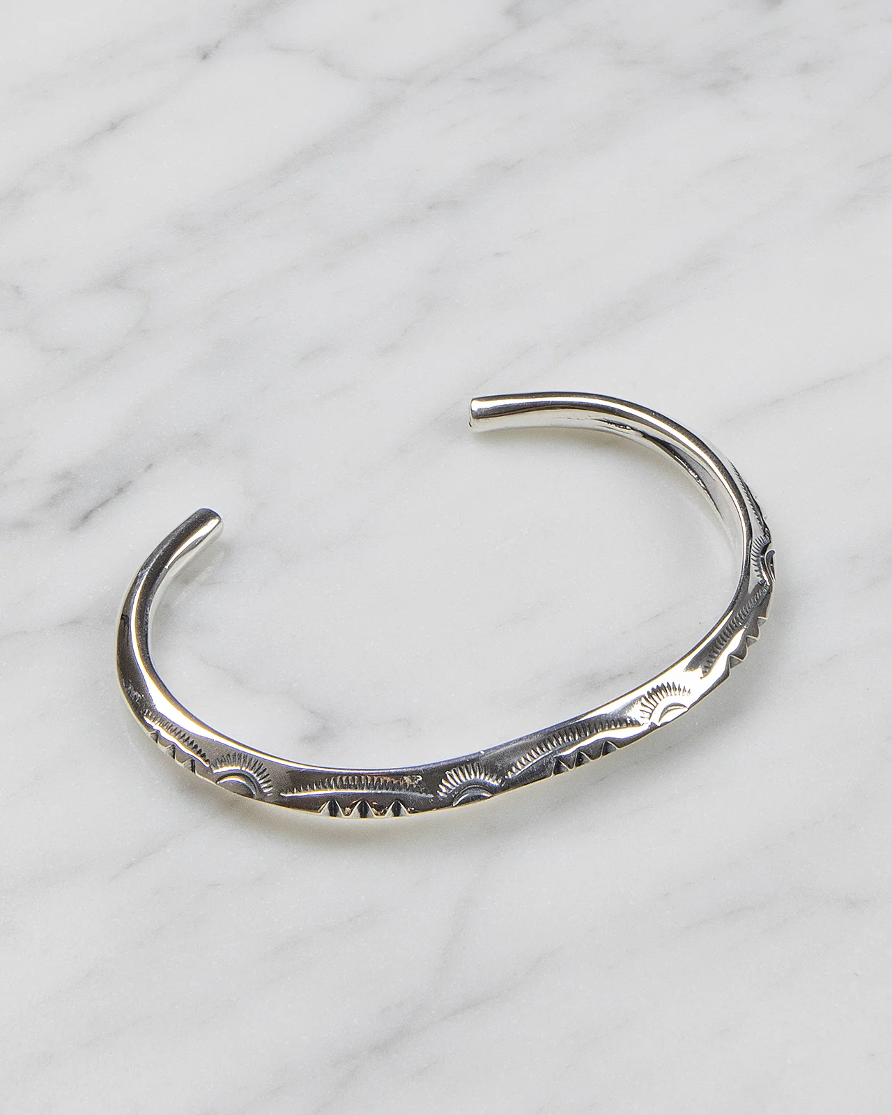 Larry Smith Thin Triangle Bracelet 3 Point - Image 2